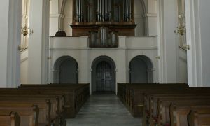 In Rosenthal befindet sich eine Marien-Wallfahrtsstätte, die bis 2007 von Zisterziensern betreut wurde.