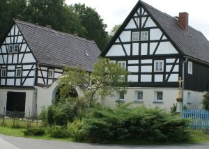 Alte Schmiede in Zerna – Stara kowarnja w Sernjanach